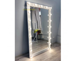 Белое гримерное зеркало с подсветкой из массива дерева в раме 180х100 см